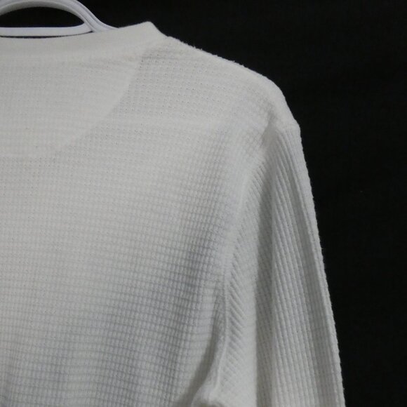 Y2K - GAP | medium | White Long Sleeve Thermal Shirt - Picture 12 of 15